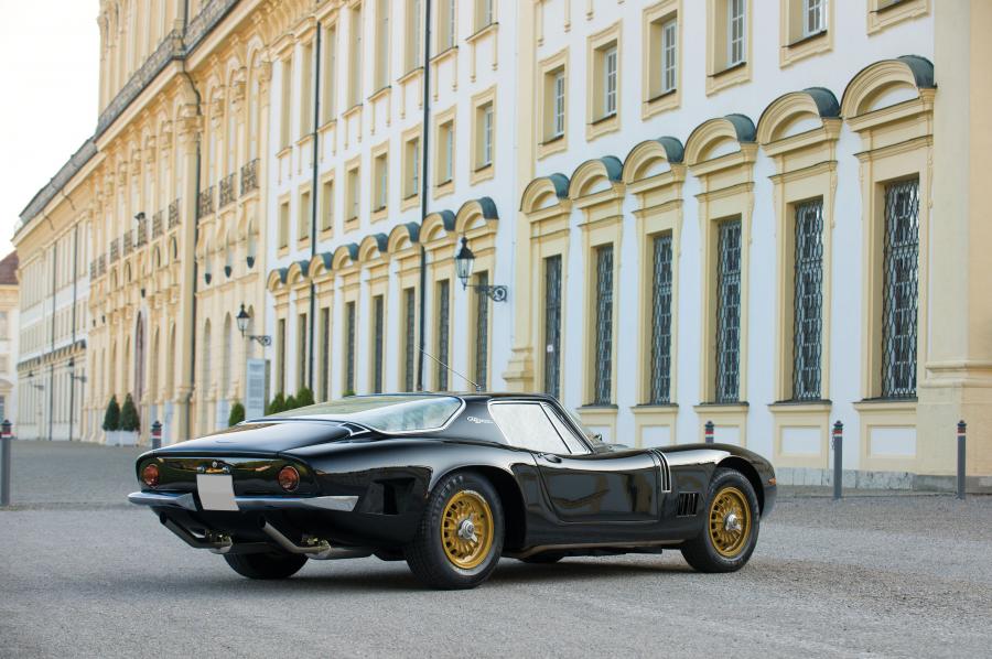  Bizzarrini 5300 GT Strada 1966 года  (фото 8 из 18)